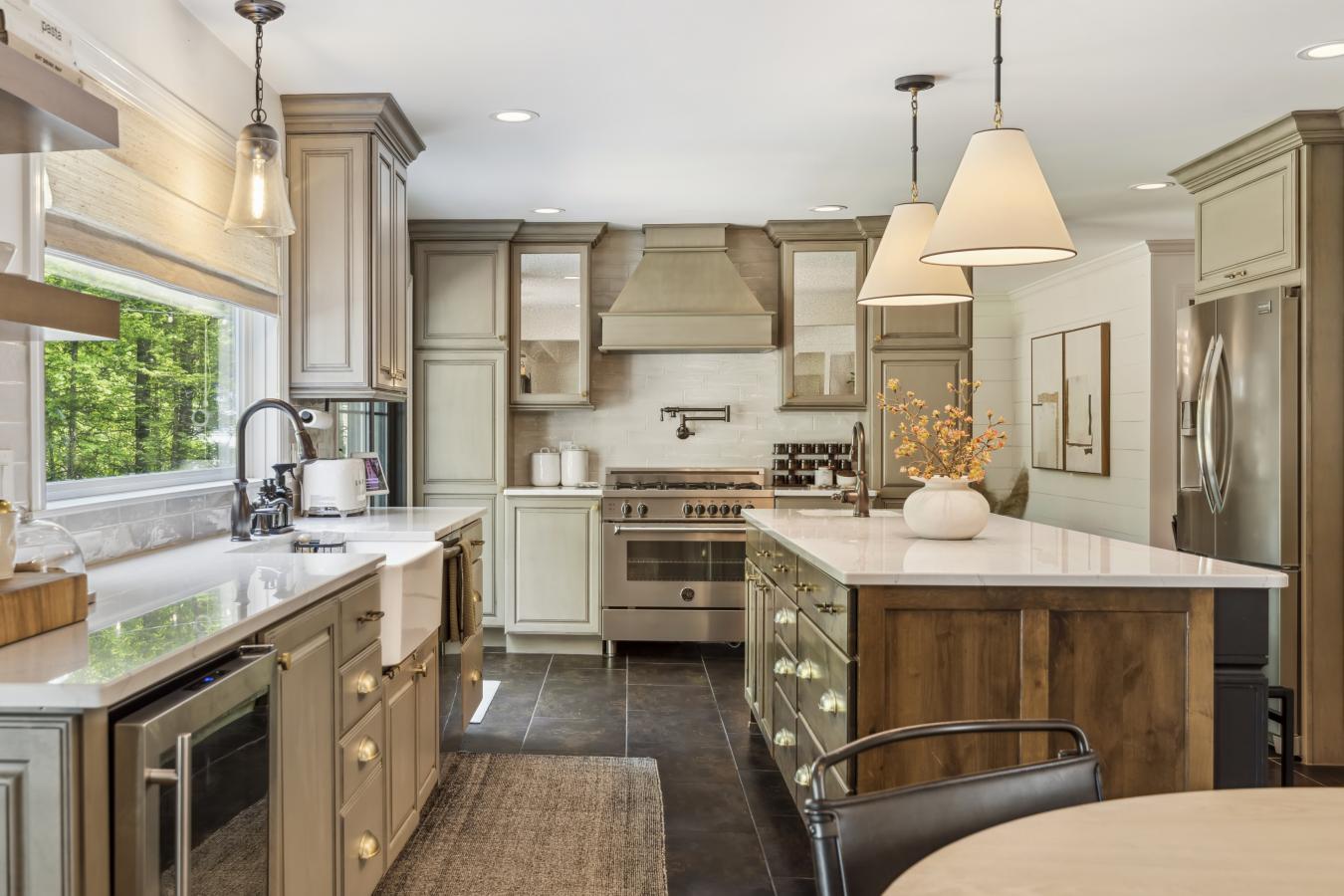 Amherst, New Hampshire, 03031, United States, 5 Bedrooms Bedrooms, ,4 BathroomsBathrooms,Residential,For Sale,1989988