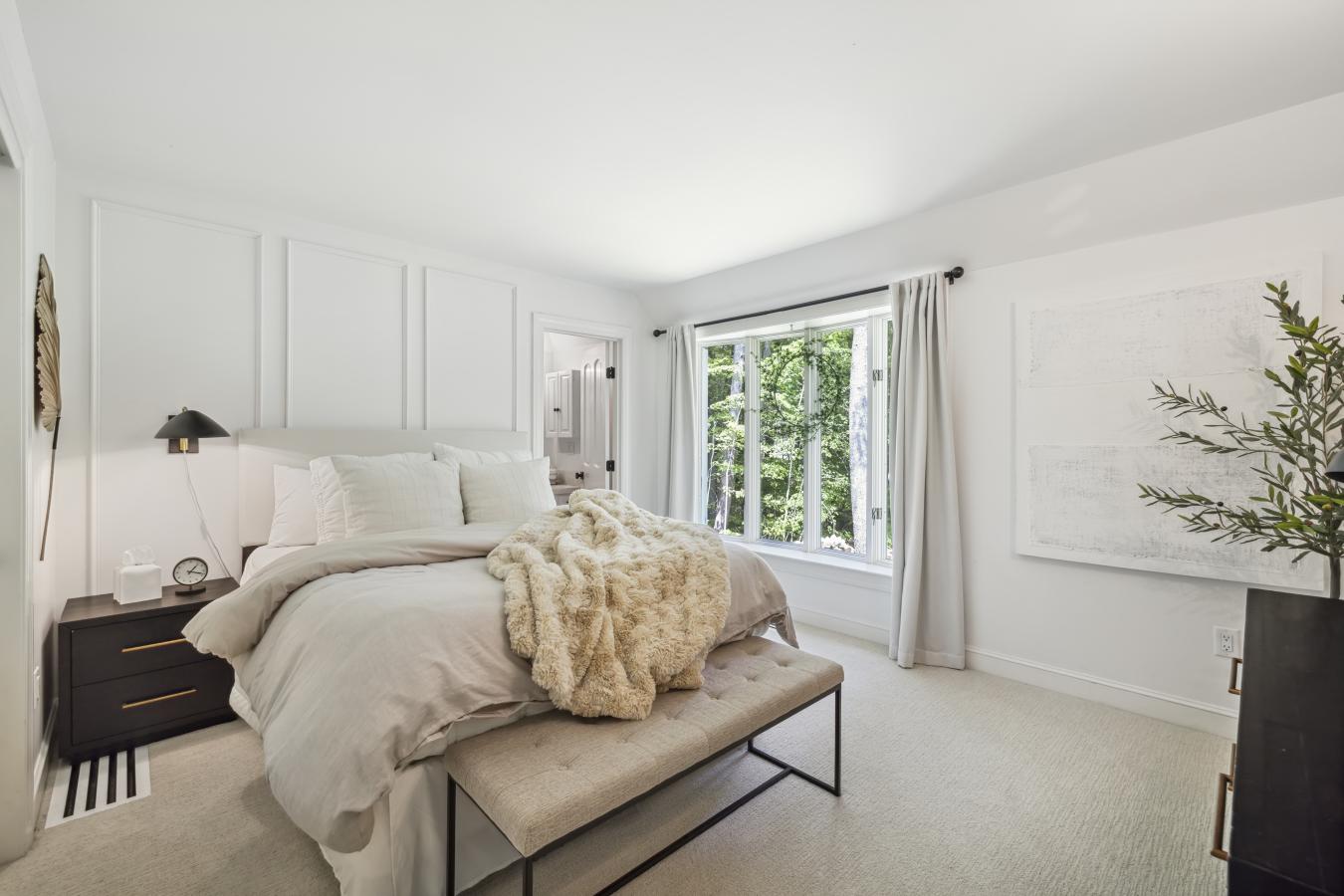 Amherst, New Hampshire, 03031, United States, 5 Bedrooms Bedrooms, ,4 BathroomsBathrooms,Residential,For Sale,1989988