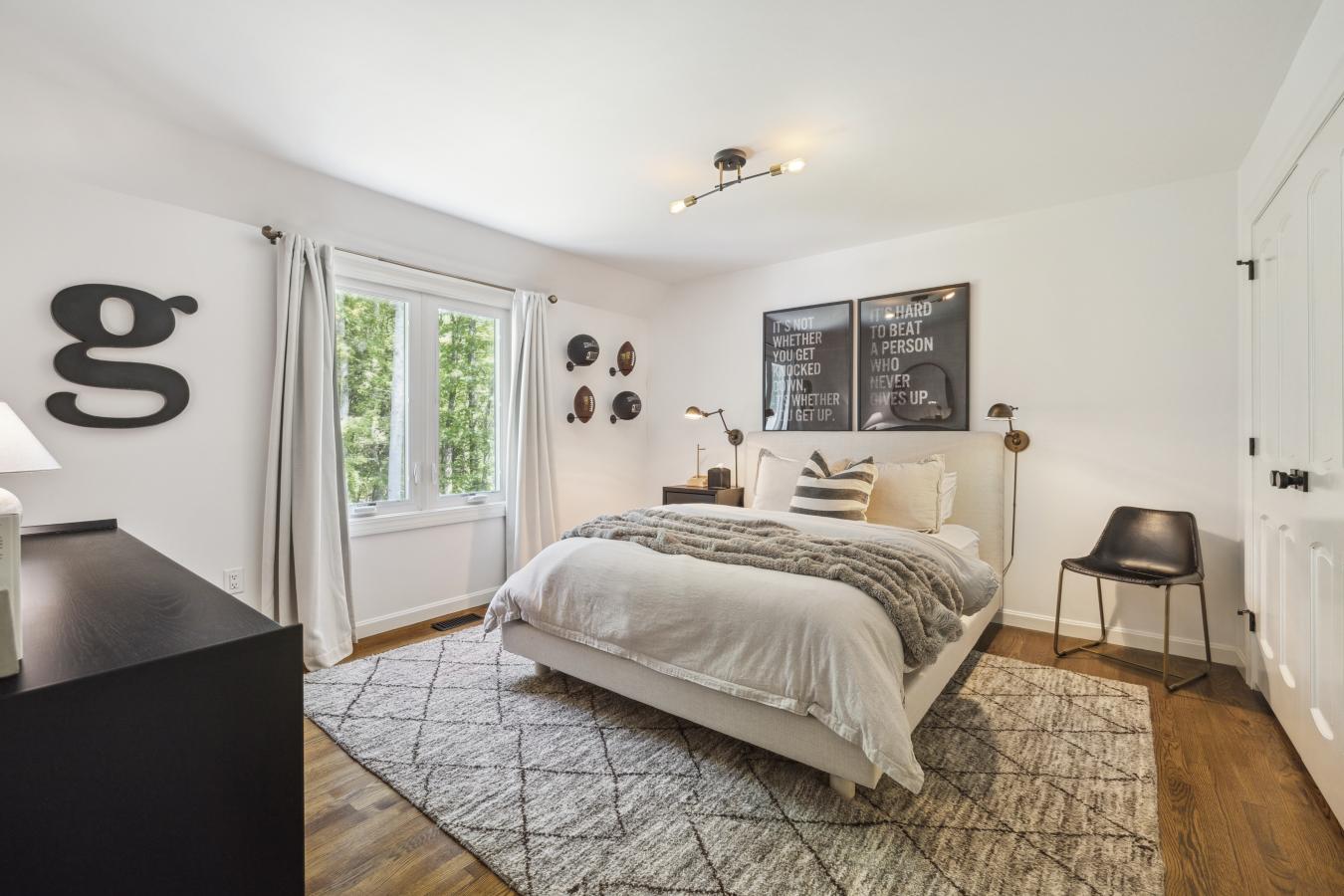 Amherst, New Hampshire, 03031, United States, 5 Bedrooms Bedrooms, ,4 BathroomsBathrooms,Residential,For Sale,1989988