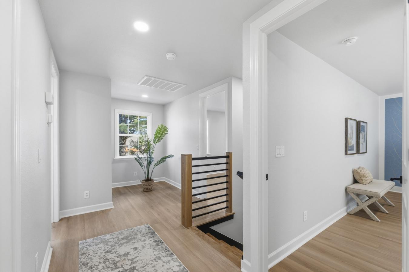 Little Flock, Benton, 72756, United States, 5 Bedrooms Bedrooms, ,3 BathroomsBathrooms,Residential,For Sale,1990857