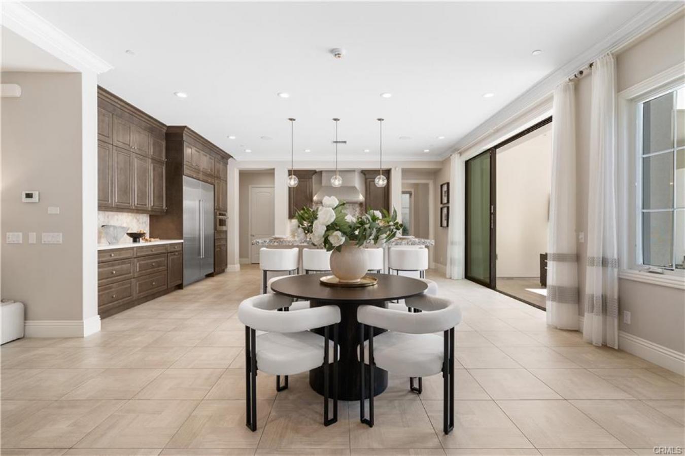 Irvine, Orange, 92618, United States, 5 Bedrooms Bedrooms, ,5 BathroomsBathrooms,Residential,For Sale,1989986