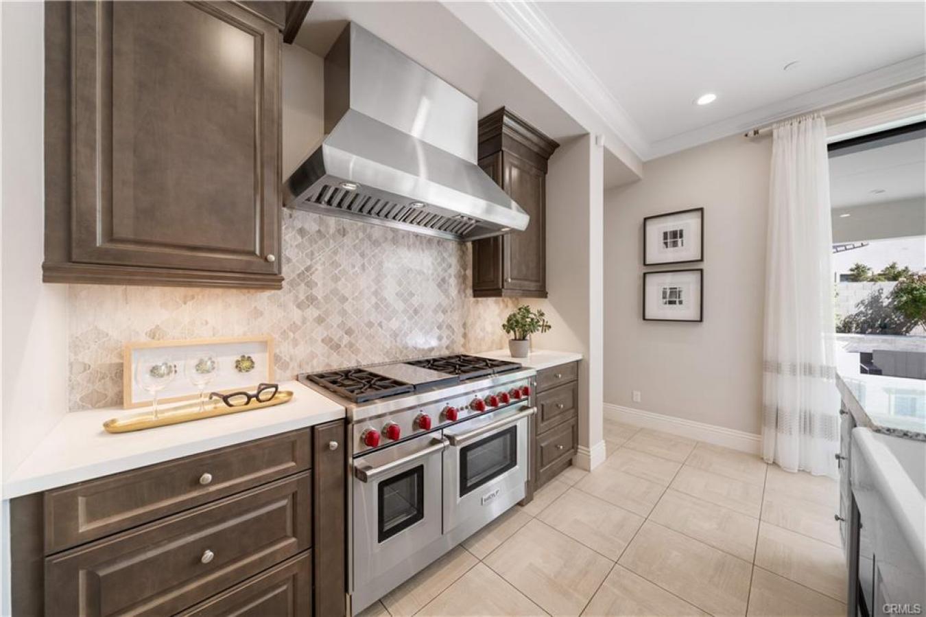 Irvine, Orange, 92618, United States, 5 Bedrooms Bedrooms, ,5 BathroomsBathrooms,Residential,For Sale,1989986