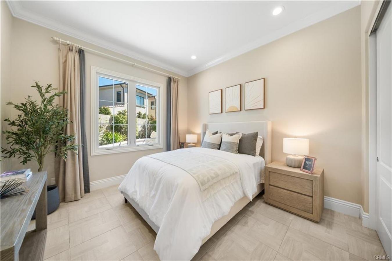 Irvine, Orange, 92618, United States, 5 Bedrooms Bedrooms, ,5 BathroomsBathrooms,Residential,For Sale,1989986