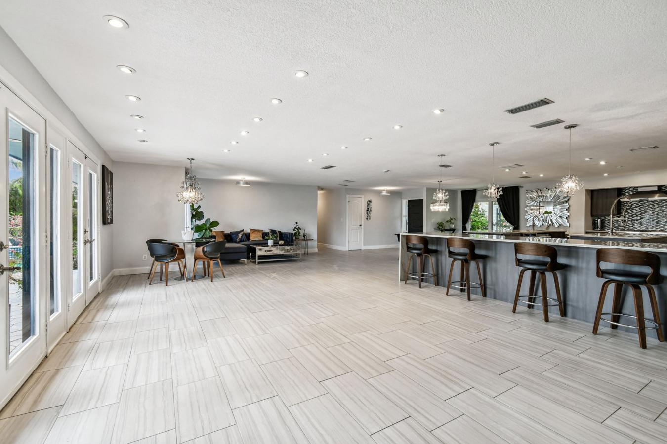 BELLEAIR BEACH, PINELLAS, 33786, United States, 5 Bedrooms Bedrooms, ,3 BathroomsBathrooms,Residential,For Sale,1988898