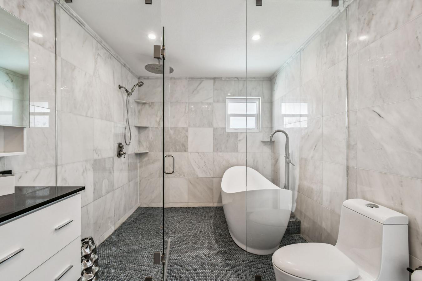 BELLEAIR BEACH, PINELLAS, 33786, United States, 5 Bedrooms Bedrooms, ,3 BathroomsBathrooms,Residential,For Sale,1988898