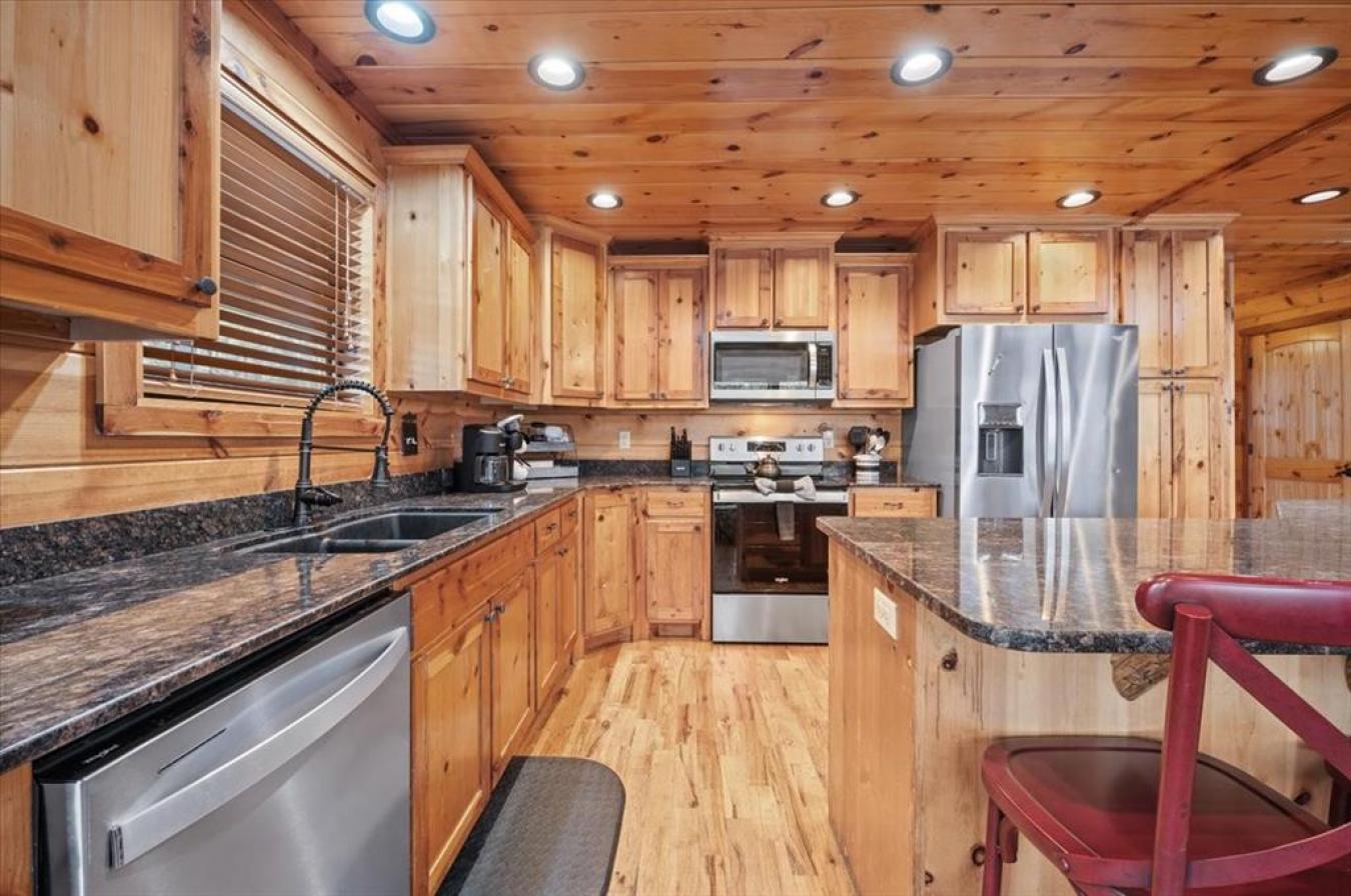 Broken Bow, MCCURTAIN, 74728, United States, 5 Bedrooms Bedrooms, ,5 BathroomsBathrooms,Residential,For Sale,1989983