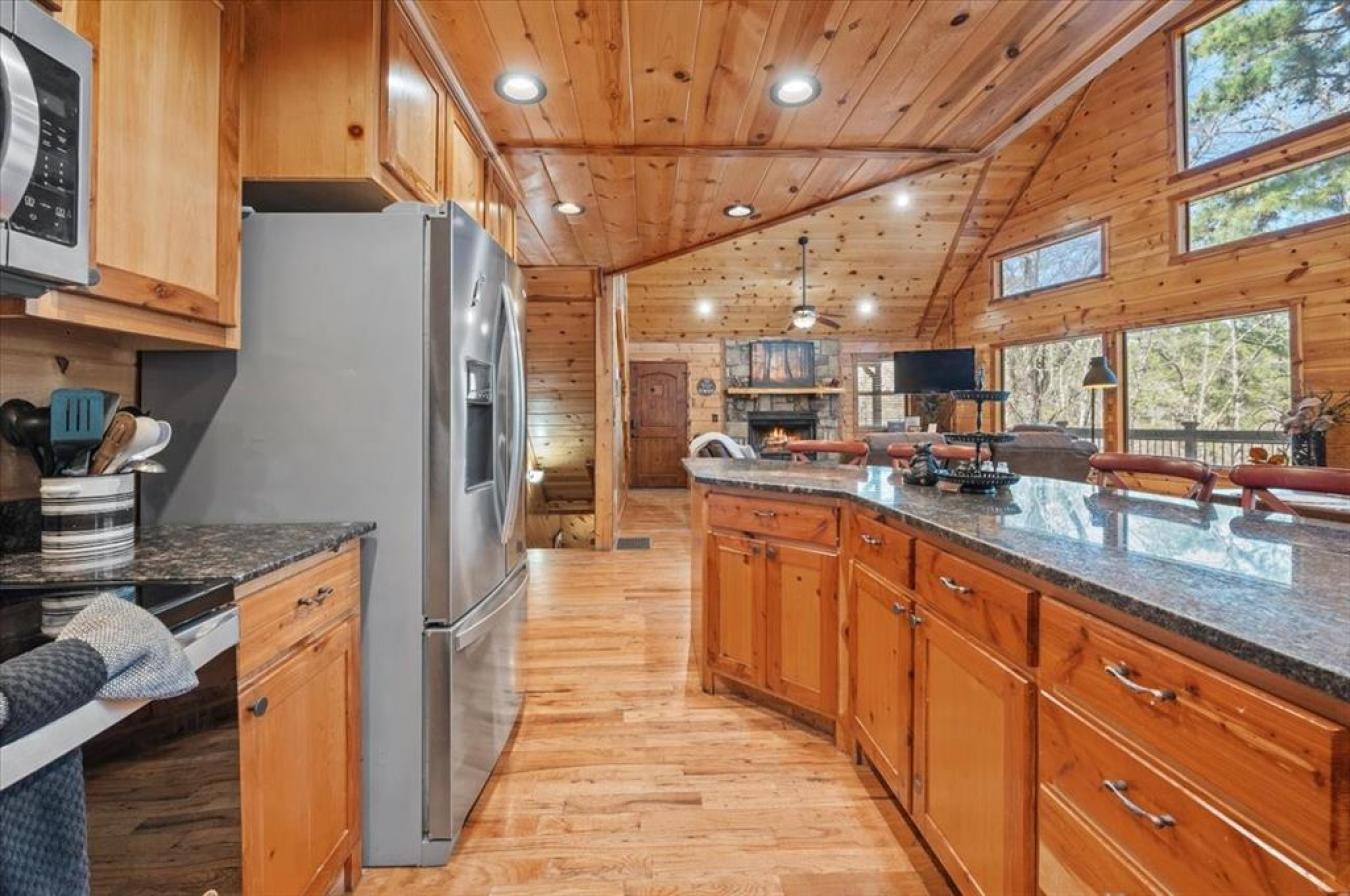 Broken Bow, MCCURTAIN, 74728, United States, 5 Bedrooms Bedrooms, ,5 BathroomsBathrooms,Residential,For Sale,1989983