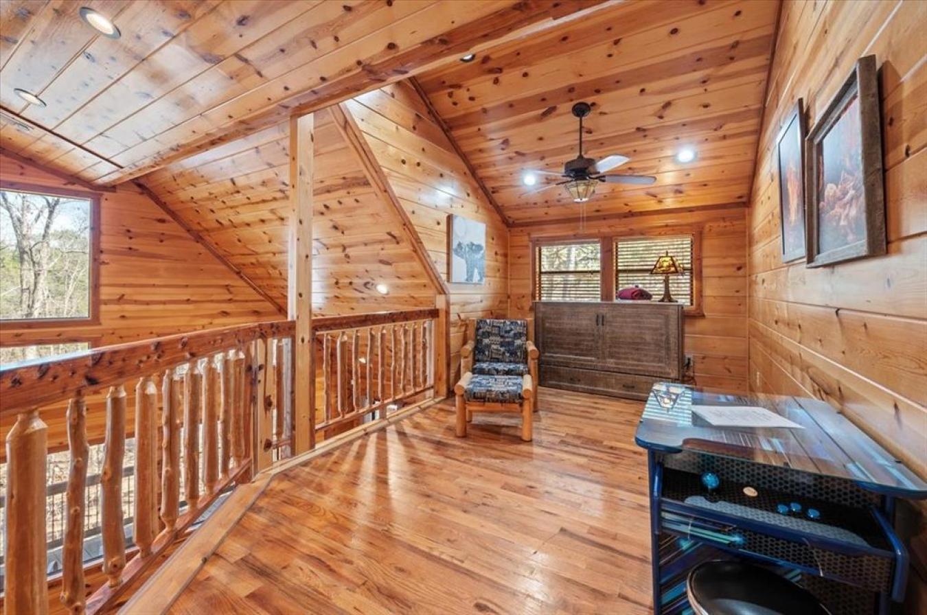 Broken Bow, MCCURTAIN, 74728, United States, 5 Bedrooms Bedrooms, ,5 BathroomsBathrooms,Residential,For Sale,1989983