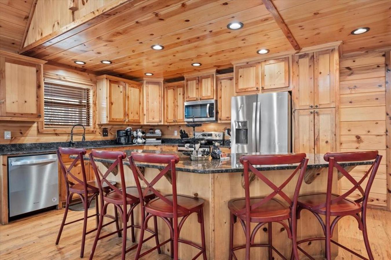 Broken Bow, MCCURTAIN, 74728, United States, 5 Bedrooms Bedrooms, ,5 BathroomsBathrooms,Residential,For Sale,1989983