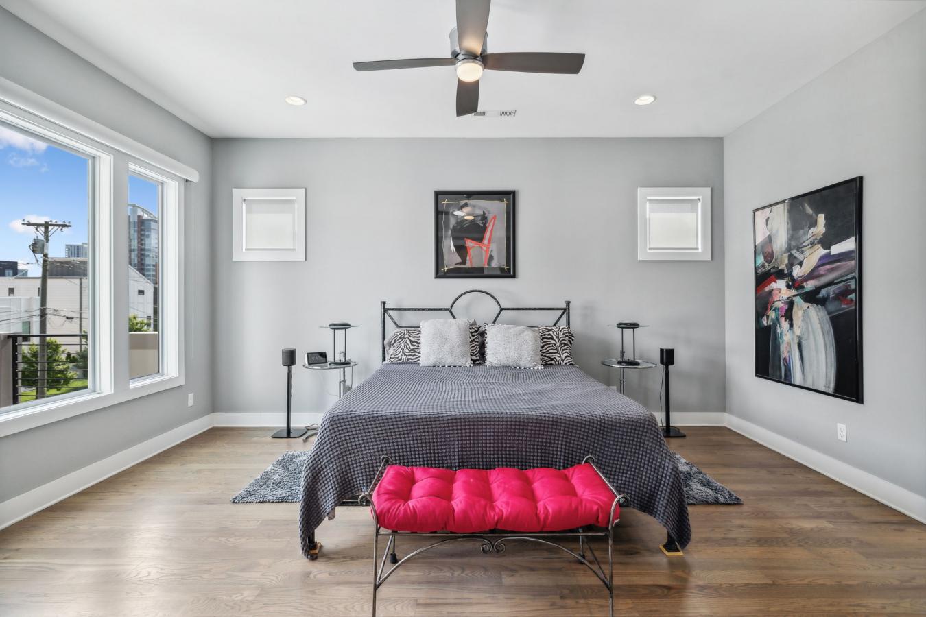 Nashville, Davidson, 37203, United States, 4 Bedrooms Bedrooms, ,3 BathroomsBathrooms,Residential,For Sale,1989981