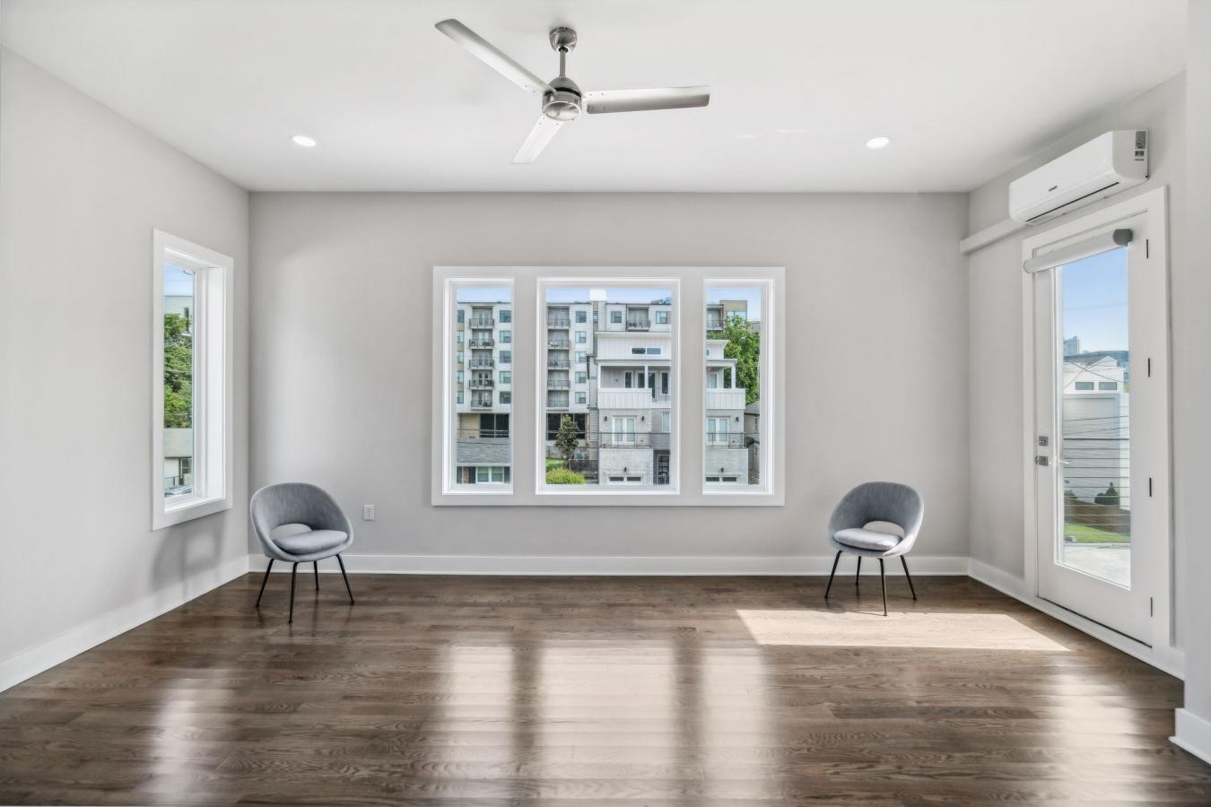 Nashville, Davidson, 37203, United States, 4 Bedrooms Bedrooms, ,3 BathroomsBathrooms,Residential,For Sale,1989981