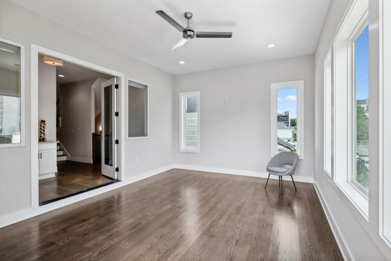 Nashville, Davidson, 37203, United States, 4 Bedrooms Bedrooms, ,3 BathroomsBathrooms,Residential,For Sale,1989981