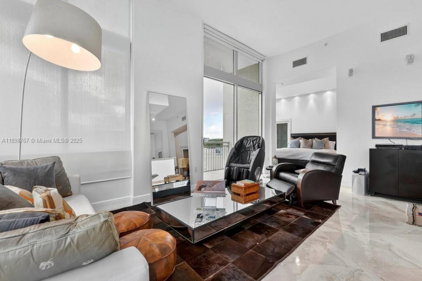 Miami, Miami-Dade County, 33156, United States, 2 Bedrooms Bedrooms, ,1 BathroomBathrooms,Residential,For Sale,1989979