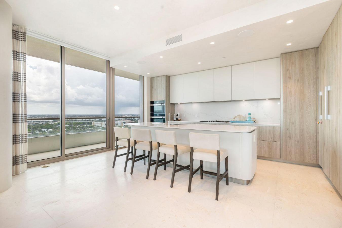 West Palm Beach, Florida, 33401, United States, 3 Bedrooms Bedrooms, ,3 BathroomsBathrooms,Residential,For Sale,1989970