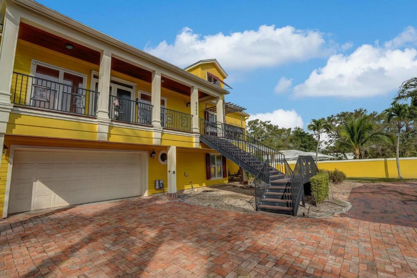 Jupiter, Florida, 33469, United States, 5 Bedrooms Bedrooms, ,4 BathroomsBathrooms,Residential,For Sale,1989969