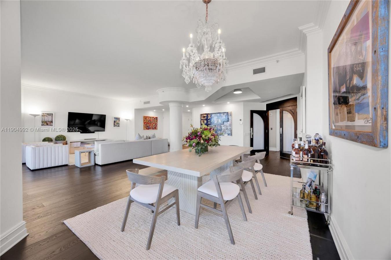 Coral Gables, Florida, 33133, United States, 3 Bedrooms Bedrooms, ,3 BathroomsBathrooms,Residential,For Sale,1989971