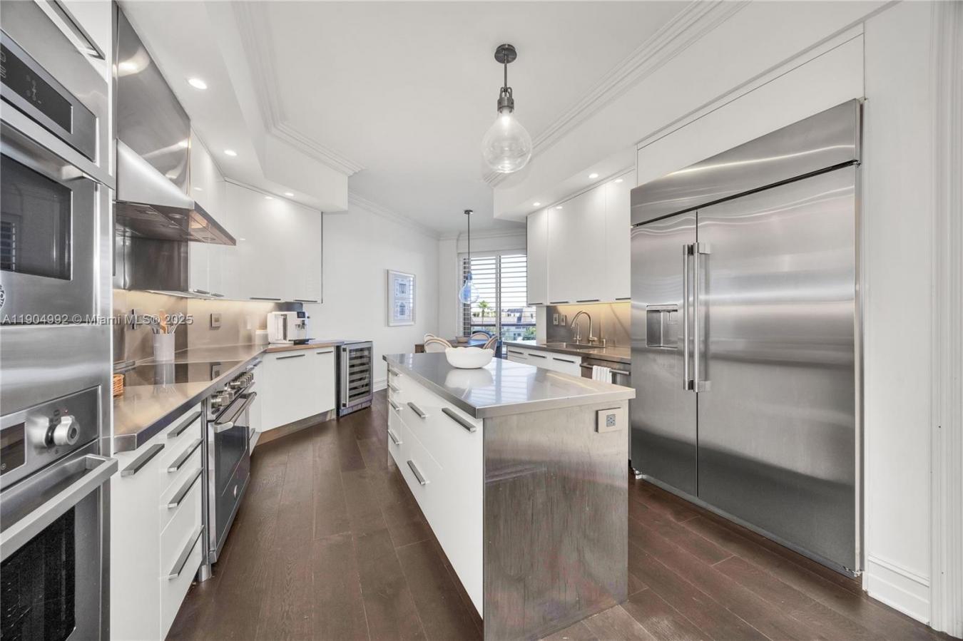 Coral Gables, Florida, 33133, United States, 3 Bedrooms Bedrooms, ,3 BathroomsBathrooms,Residential,For Sale,1989971