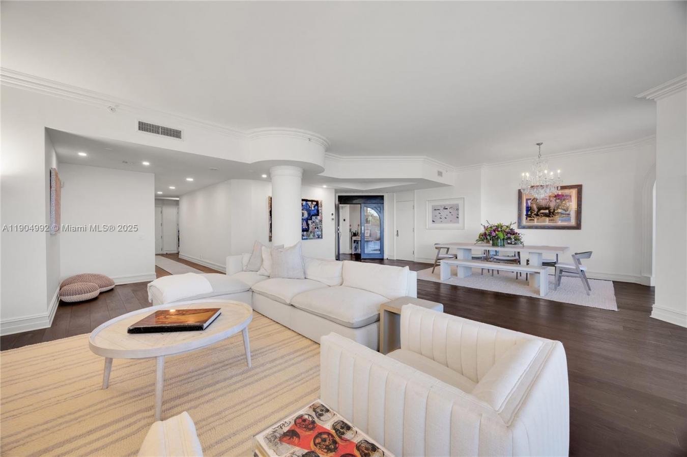 Coral Gables, Florida, 33133, United States, 3 Bedrooms Bedrooms, ,3 BathroomsBathrooms,Residential,For Sale,1989971