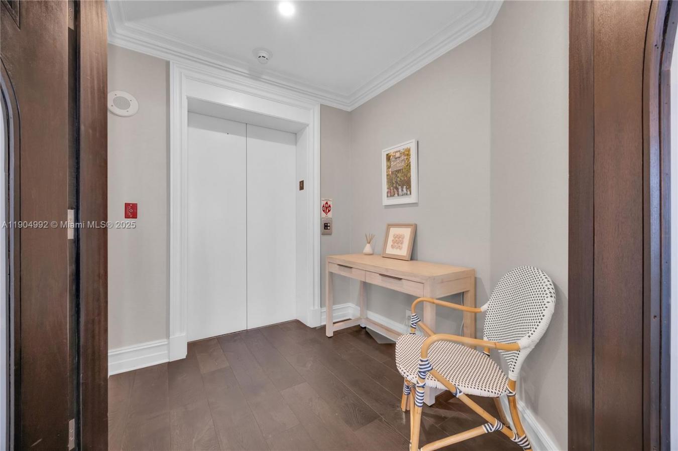 Coral Gables, Florida, 33133, United States, 3 Bedrooms Bedrooms, ,3 BathroomsBathrooms,Residential,For Sale,1989971