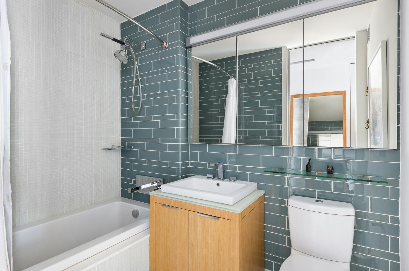 Williamsburg, North side, New York, 11249, United States, 2 Bedrooms Bedrooms, ,2 BathroomsBathrooms,Residential,For Sale,1989966