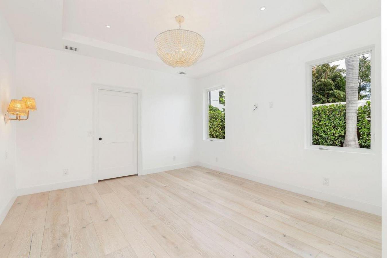 West Palm Beach, Florida, 33405, United States, 3 Bedrooms Bedrooms, ,2 BathroomsBathrooms,Residential,For Sale,1989965