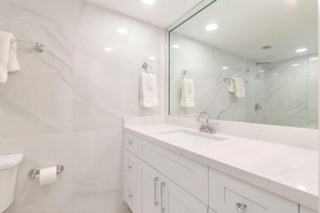 West Palm Beach, Florida, 33405, United States, 3 Bedrooms Bedrooms, ,2 BathroomsBathrooms,Residential,For Sale,1989963