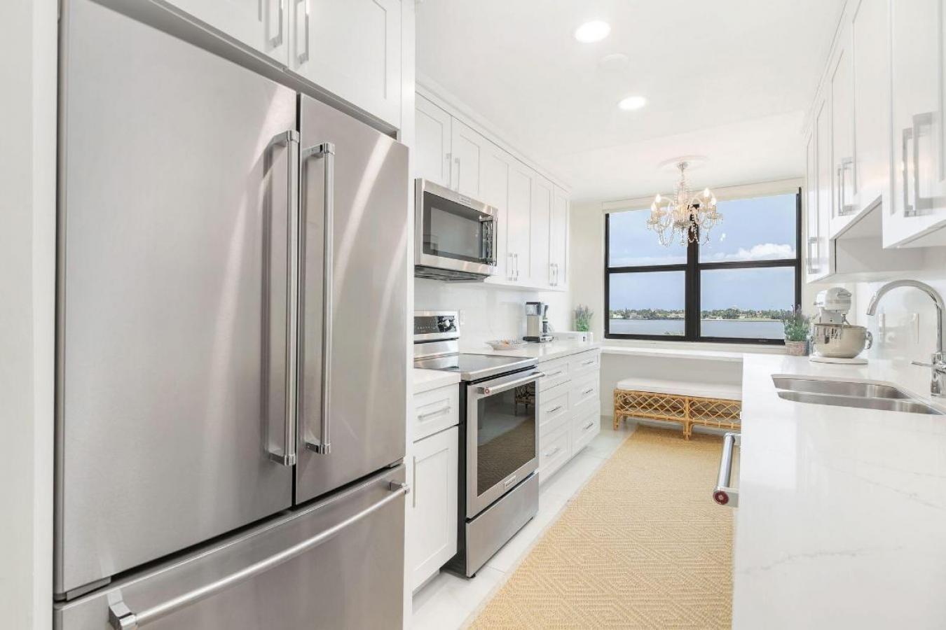 West Palm Beach, Florida, 33405, United States, 3 Bedrooms Bedrooms, ,2 BathroomsBathrooms,Residential,For Sale,1989963