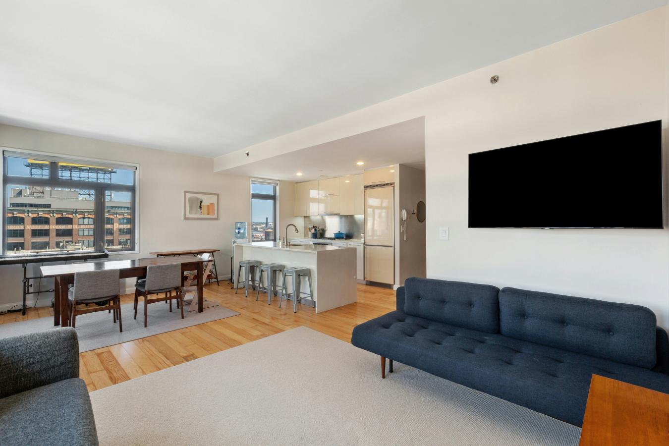 Long Island City, New York, 11101, United States, 2 Bedrooms Bedrooms, ,2 BathroomsBathrooms,Residential,For Sale,1989962