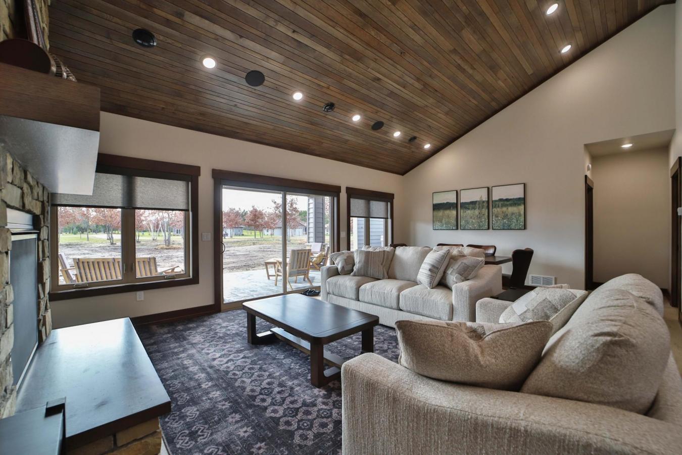 Menahga, Wadena, 56464, United States, 4 Bedrooms Bedrooms, ,4 BathroomsBathrooms,Residential,For Sale,1990271