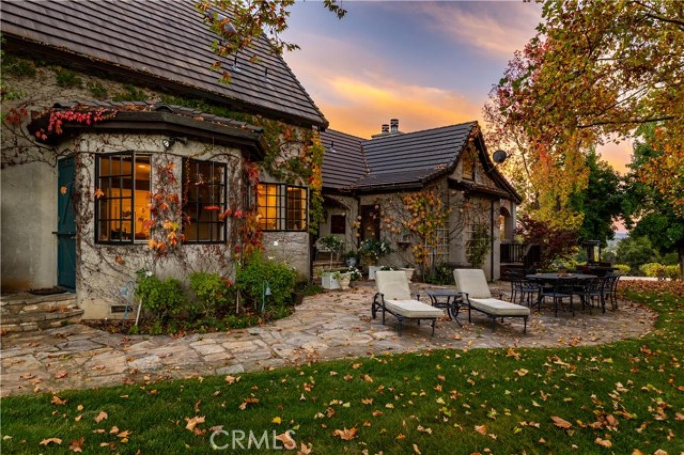 Paso Robles, San Luis Obispo, 93446, United States, 5 Bedrooms Bedrooms, ,5 BathroomsBathrooms,Residential,For Sale,1990268