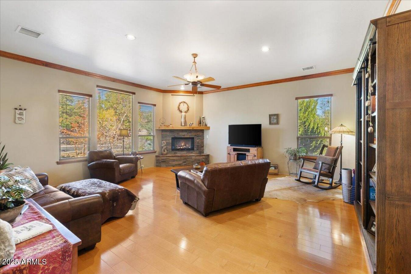 Prescott, Yavapai, 86305, United States, 4 Bedrooms Bedrooms, ,4 BathroomsBathrooms,Residential,For Sale,1990266