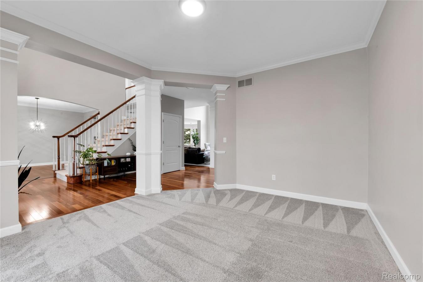 Orion Charter Township, Oakland, 48362, United States, 4 Bedrooms Bedrooms, ,3 BathroomsBathrooms,Residential,For Sale,1990267