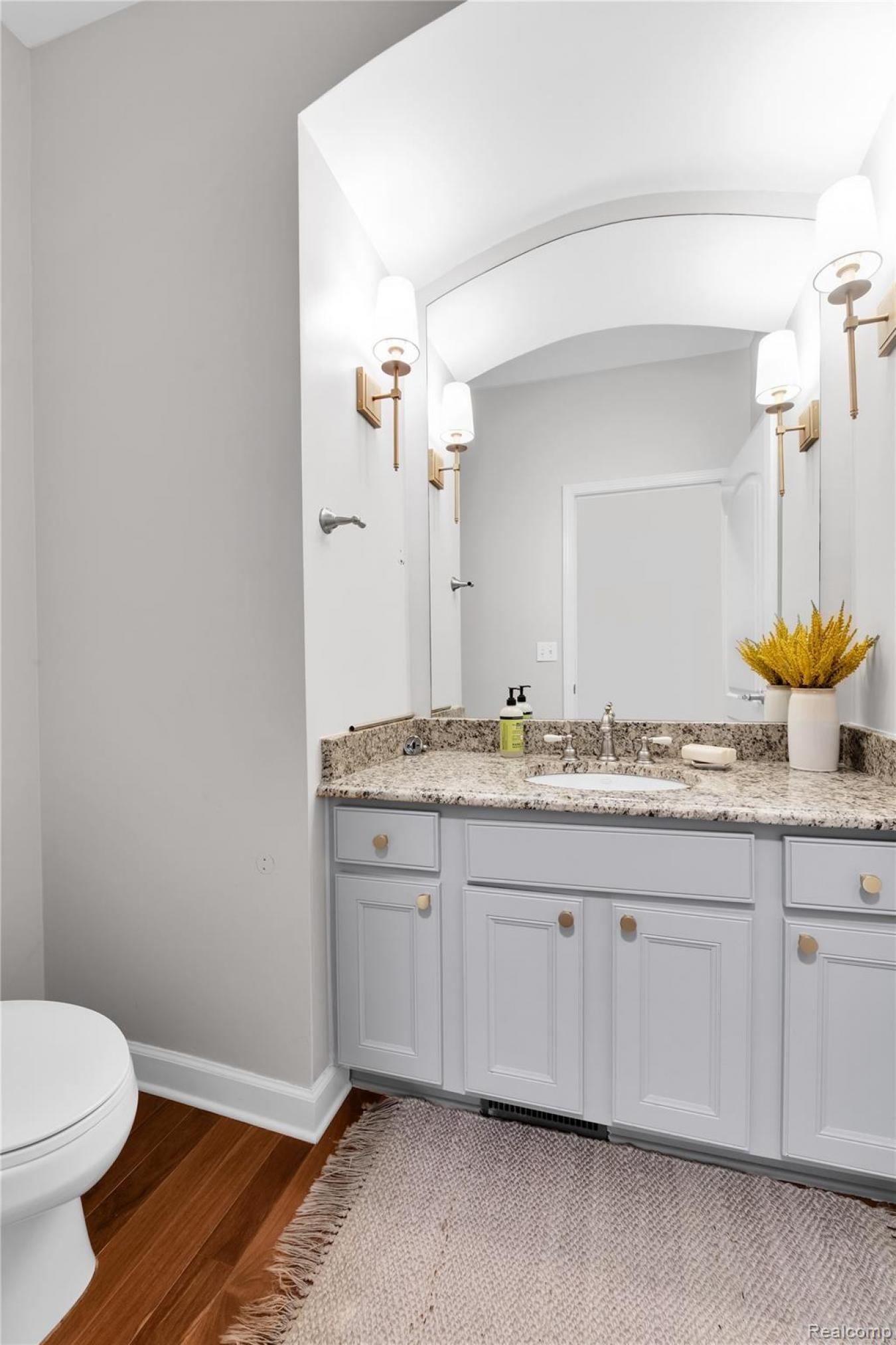 Orion Charter Township, Oakland, 48362, United States, 4 Bedrooms Bedrooms, ,3 BathroomsBathrooms,Residential,For Sale,1990267