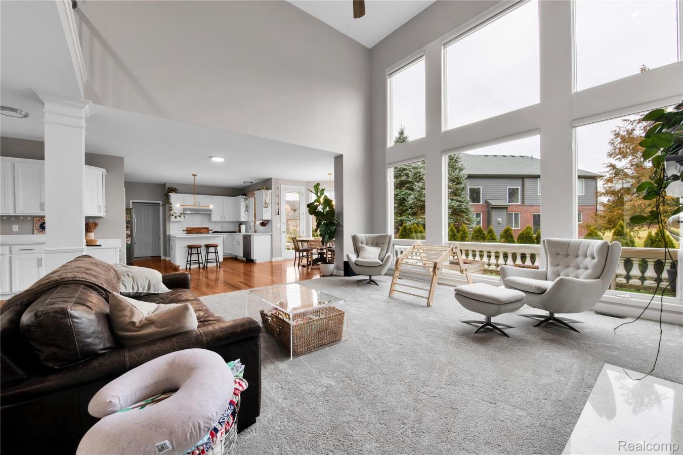 Orion Charter Township, Oakland, 48362, United States, 4 Bedrooms Bedrooms, ,3 BathroomsBathrooms,Residential,For Sale,1990267