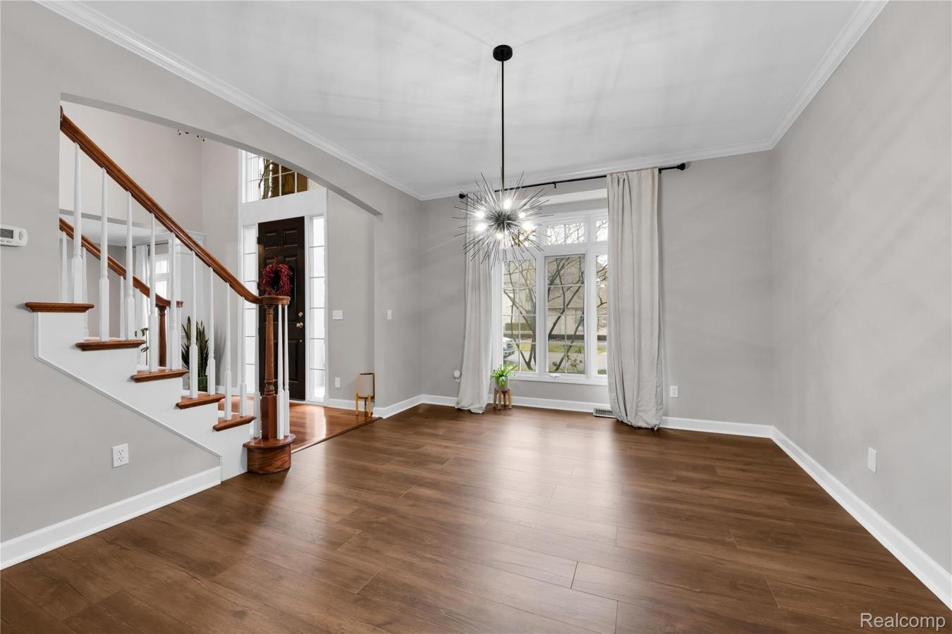 Orion Charter Township, Oakland, 48362, United States, 4 Bedrooms Bedrooms, ,3 BathroomsBathrooms,Residential,For Sale,1990267