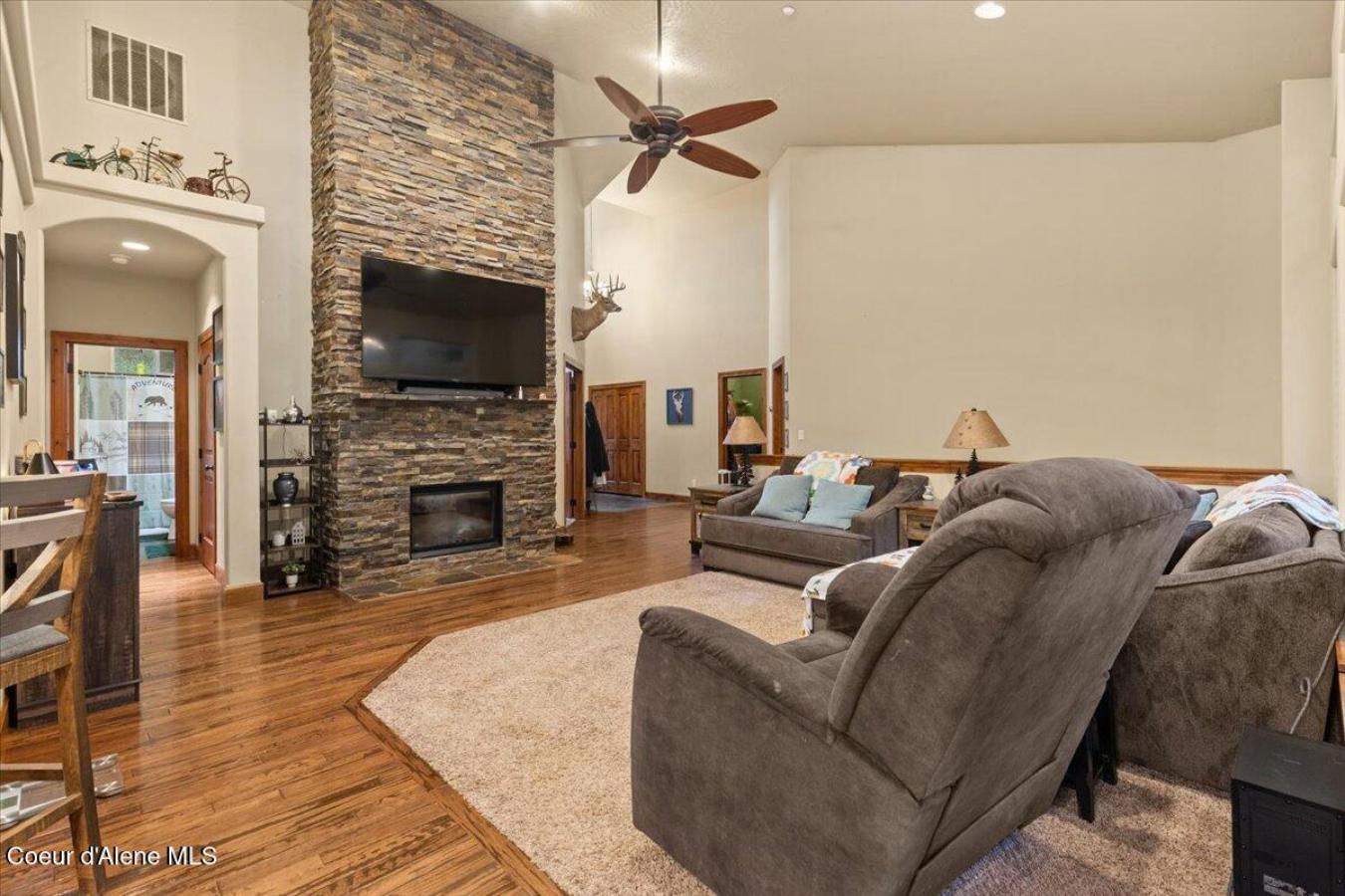 Rathdrum, Kootenai, 83858, United States, 5 Bedrooms Bedrooms, ,3 BathroomsBathrooms,Residential,For Sale,2008661