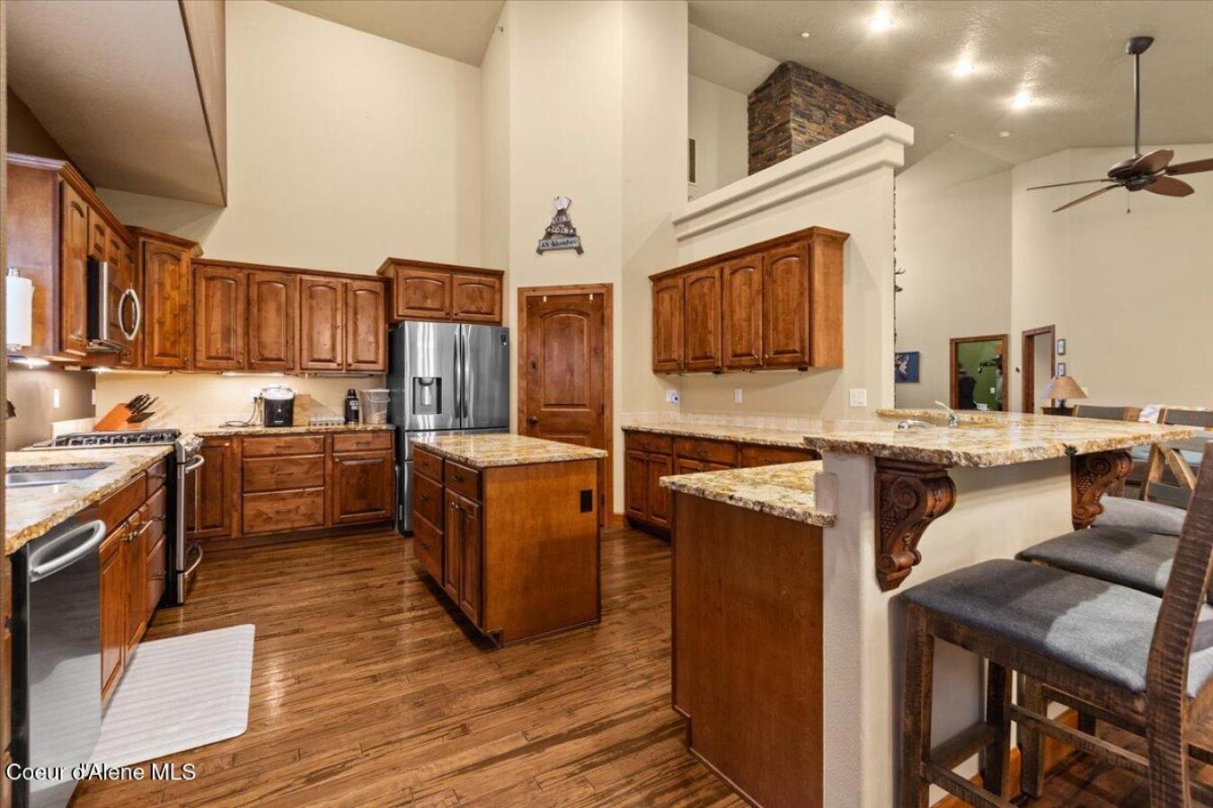 Rathdrum, Kootenai, 83858, United States, 5 Bedrooms Bedrooms, ,3 BathroomsBathrooms,Residential,For Sale,2008661