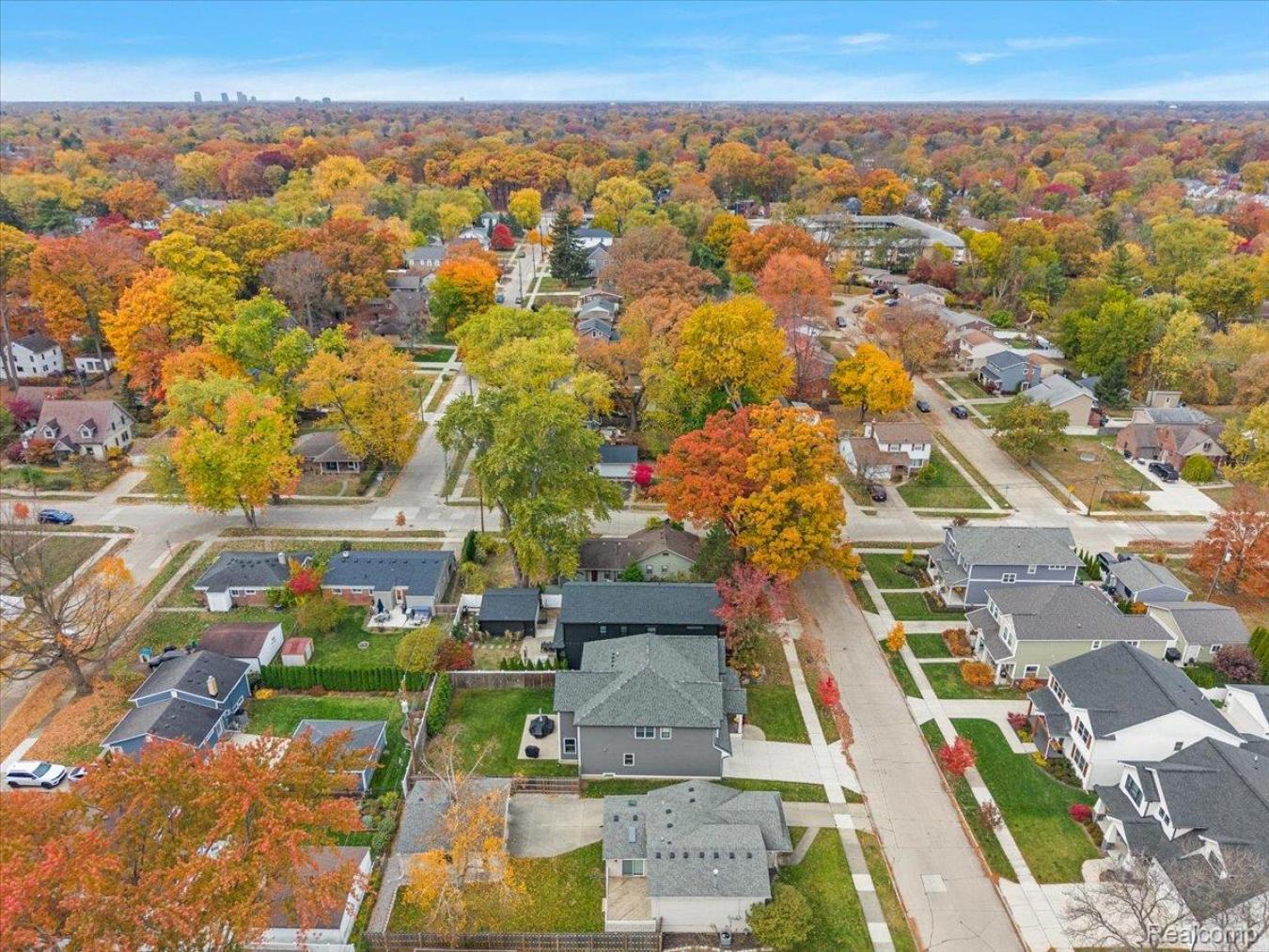 Royal Oak, Oakland, 48073, United States, 4 Bedrooms Bedrooms, ,3 BathroomsBathrooms,Residential,For Sale,1990265