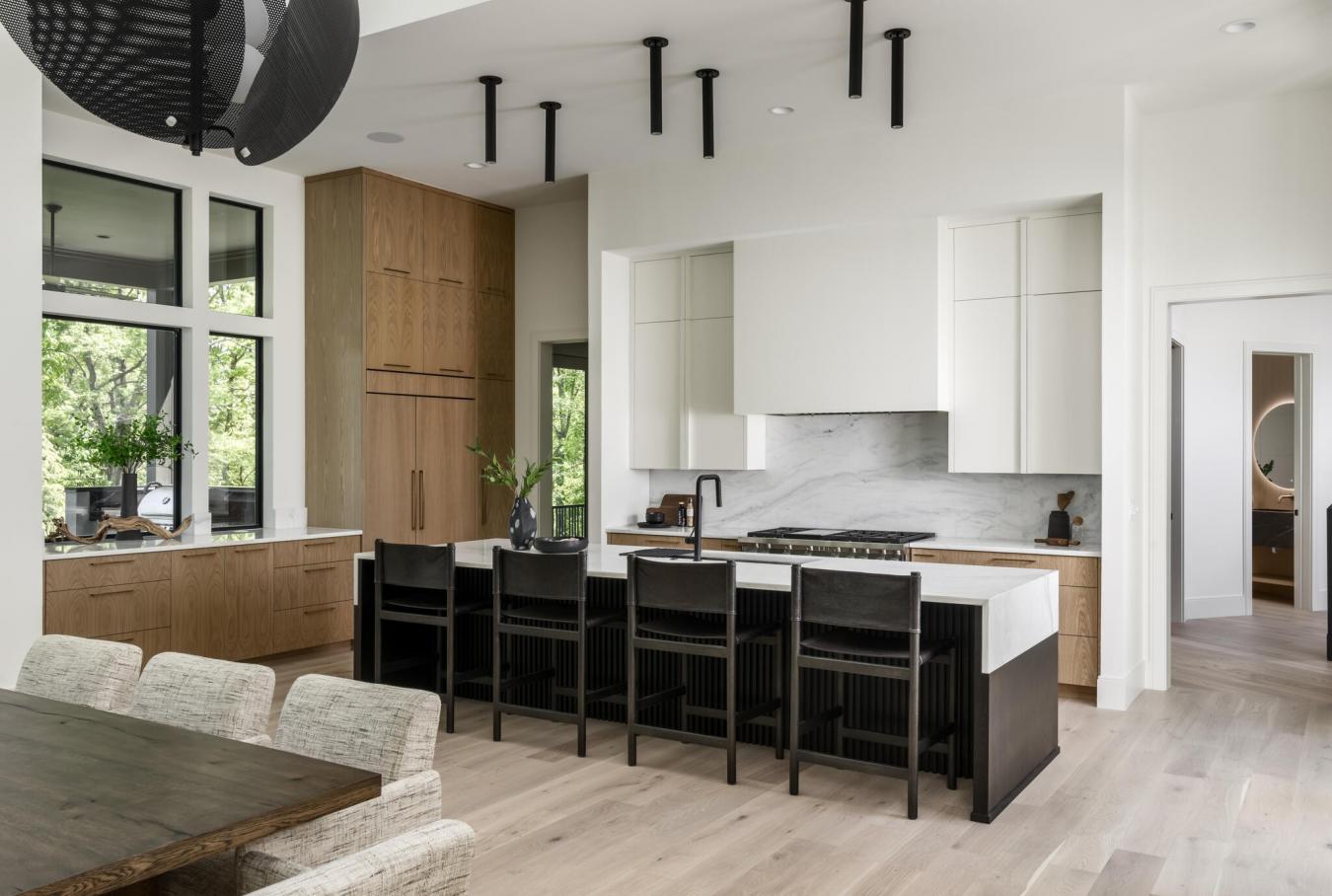 Nashville, Davidson County, TN, 37209, United States, 5 Bedrooms Bedrooms, ,5 BathroomsBathrooms,Residential,For Sale,1990261