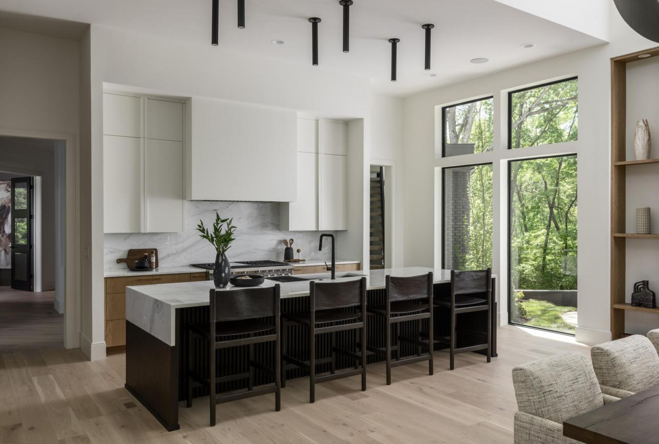 Nashville, Davidson County, TN, 37209, United States, 5 Bedrooms Bedrooms, ,5 BathroomsBathrooms,Residential,For Sale,1990261