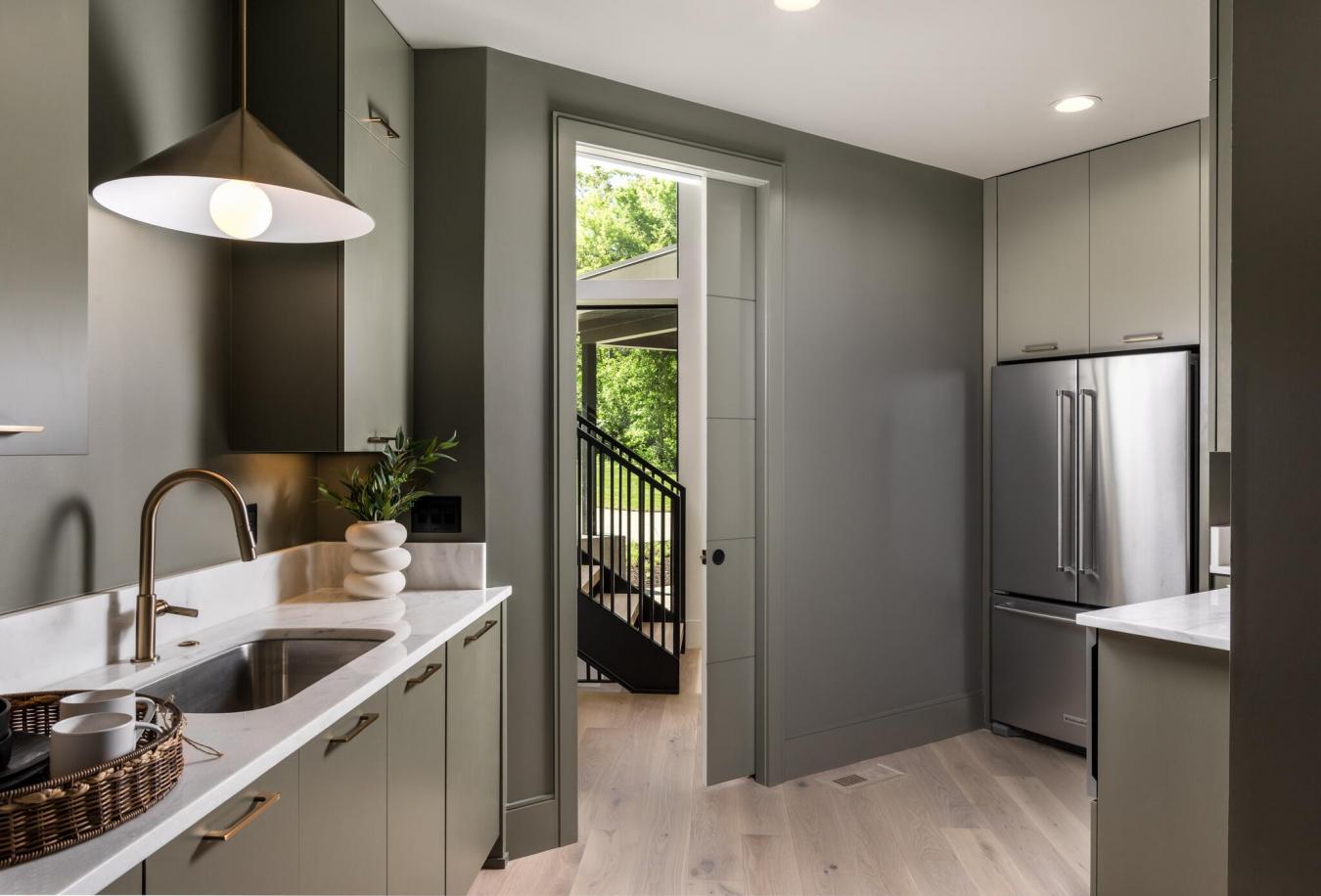 Nashville, Davidson County, TN, 37209, United States, 5 Bedrooms Bedrooms, ,5 BathroomsBathrooms,Residential,For Sale,1990261