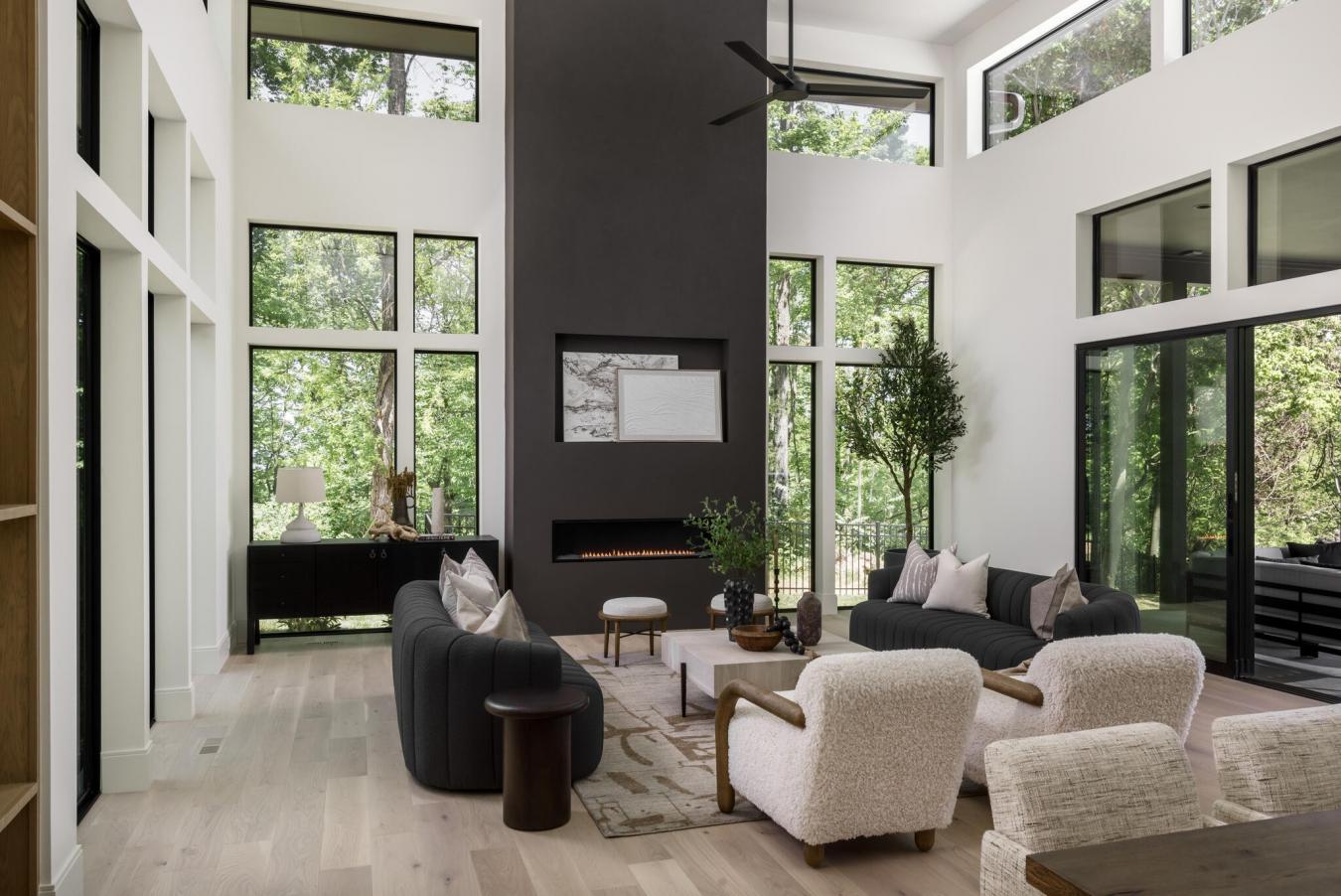 Nashville, Davidson County, TN, 37209, United States, 5 Bedrooms Bedrooms, ,5 BathroomsBathrooms,Residential,For Sale,1990261