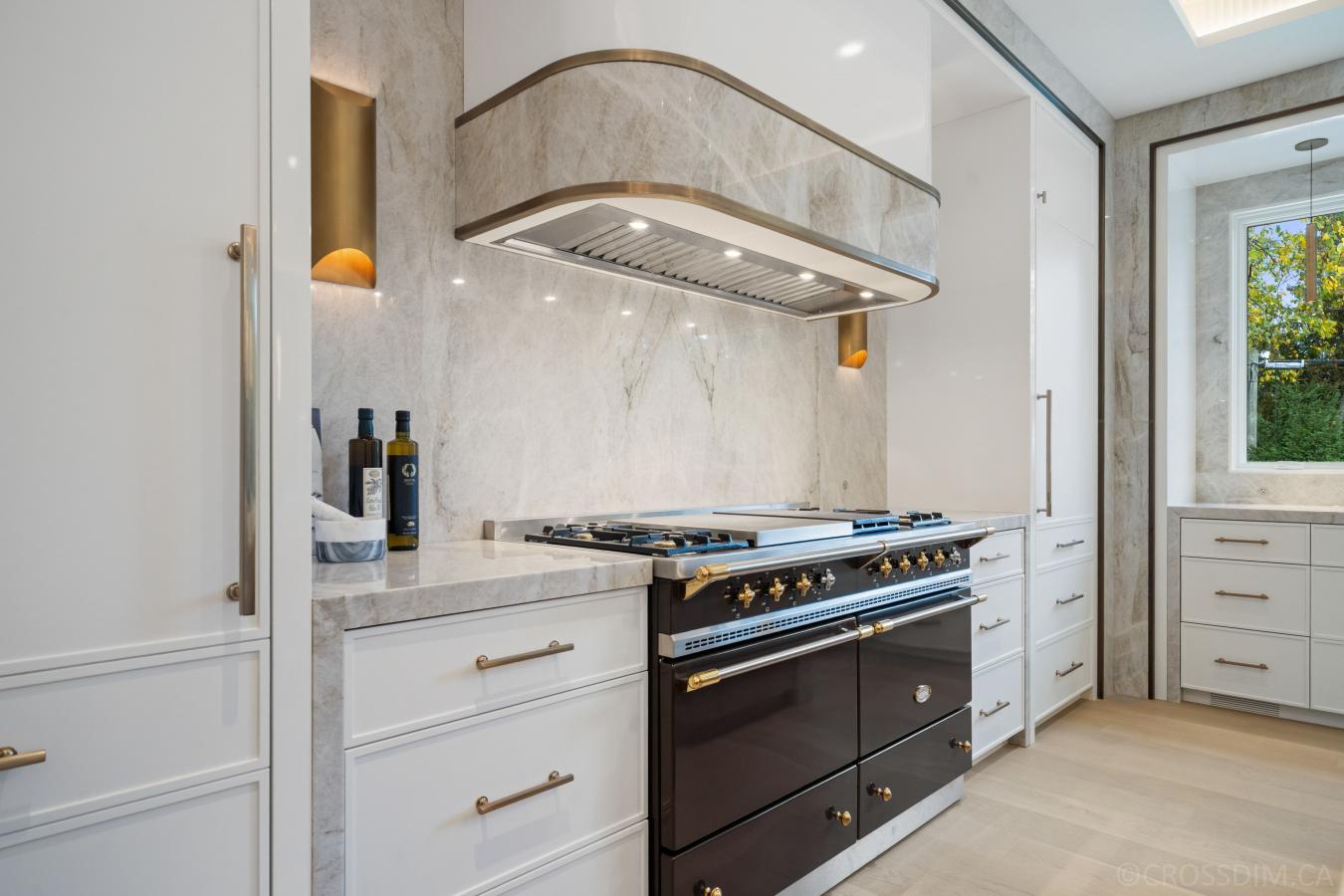 Toronto, ON, M5M 3H2, Canada, 5 Bedrooms Bedrooms, ,11 BathroomsBathrooms,Residential,For Sale,1989961