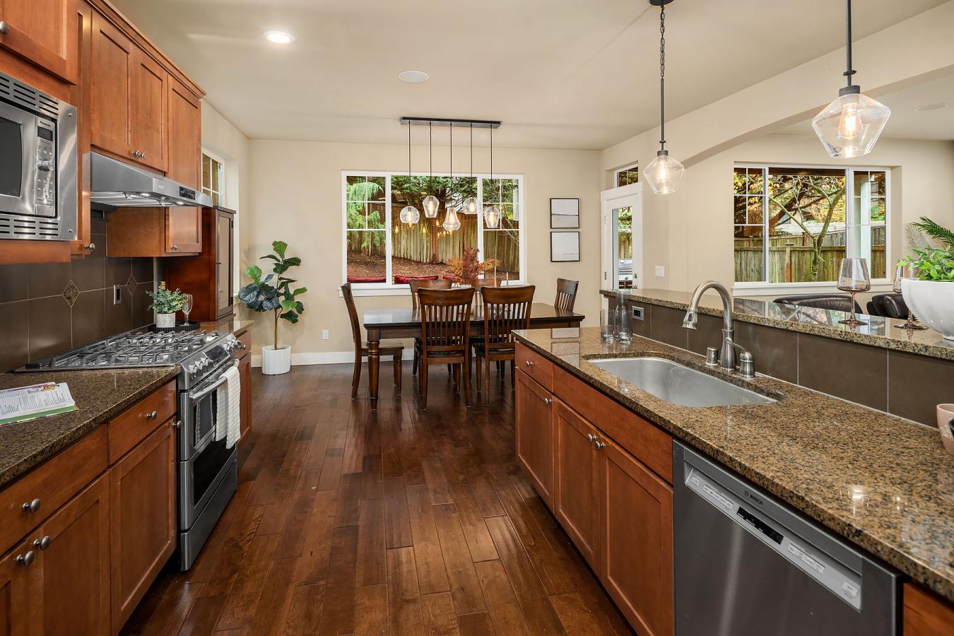 Bothell, Washington, 98021, United States, 2 Bedrooms Bedrooms, ,Residential,For Sale,1990262