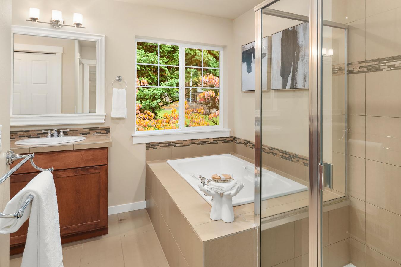 Bothell, Washington, 98021, United States, 2 Bedrooms Bedrooms, ,Residential,For Sale,1990262