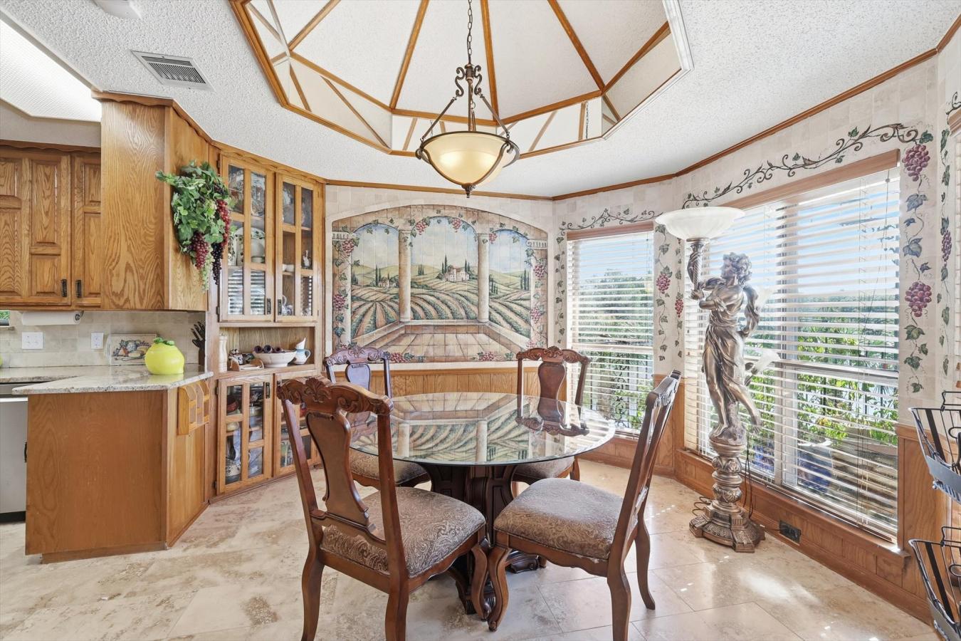 Arlington, Tarrant, 76013, United States, 4 Bedrooms Bedrooms, ,3 BathroomsBathrooms,Residential,For Sale,1997861