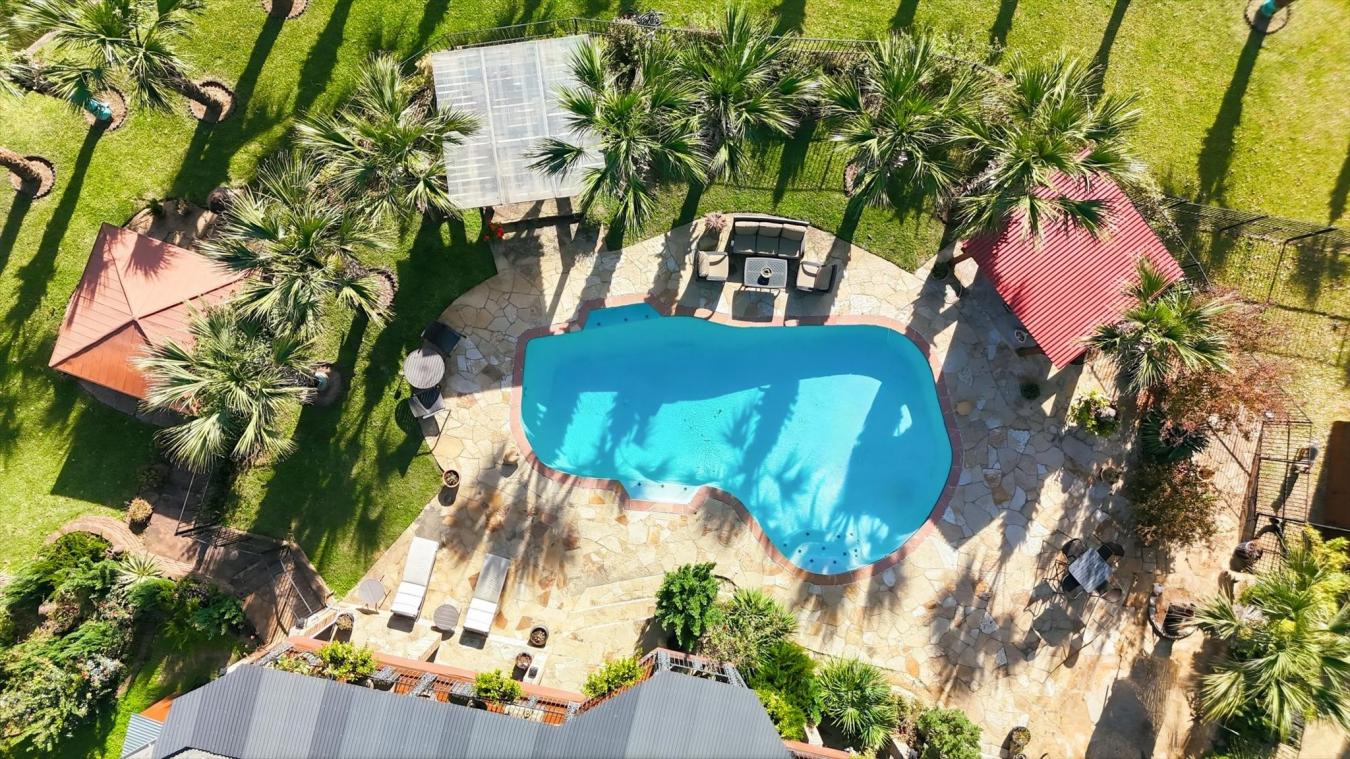 Arlington, Tarrant, 76013, United States, 4 Bedrooms Bedrooms, ,3 BathroomsBathrooms,Residential,For Sale,1997861