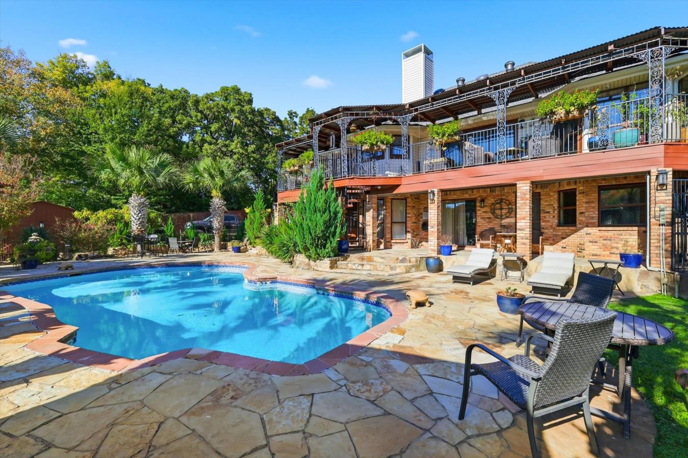 Arlington, Tarrant, 76013, United States, 4 Bedrooms Bedrooms, ,3 BathroomsBathrooms,Residential,For Sale,1997861