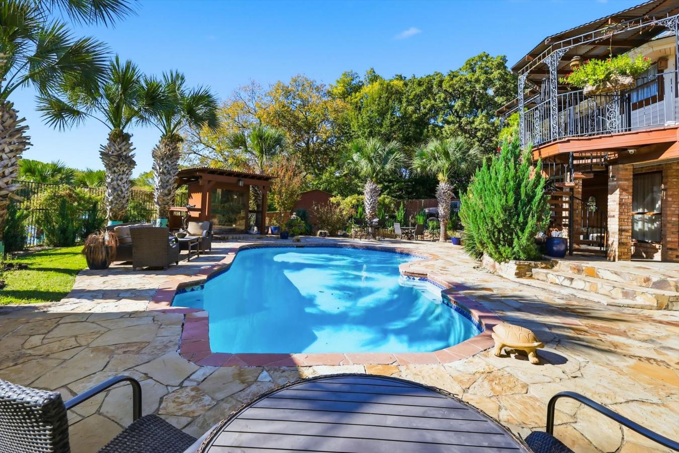 Arlington, Tarrant, 76013, United States, 4 Bedrooms Bedrooms, ,3 BathroomsBathrooms,Residential,For Sale,1997861