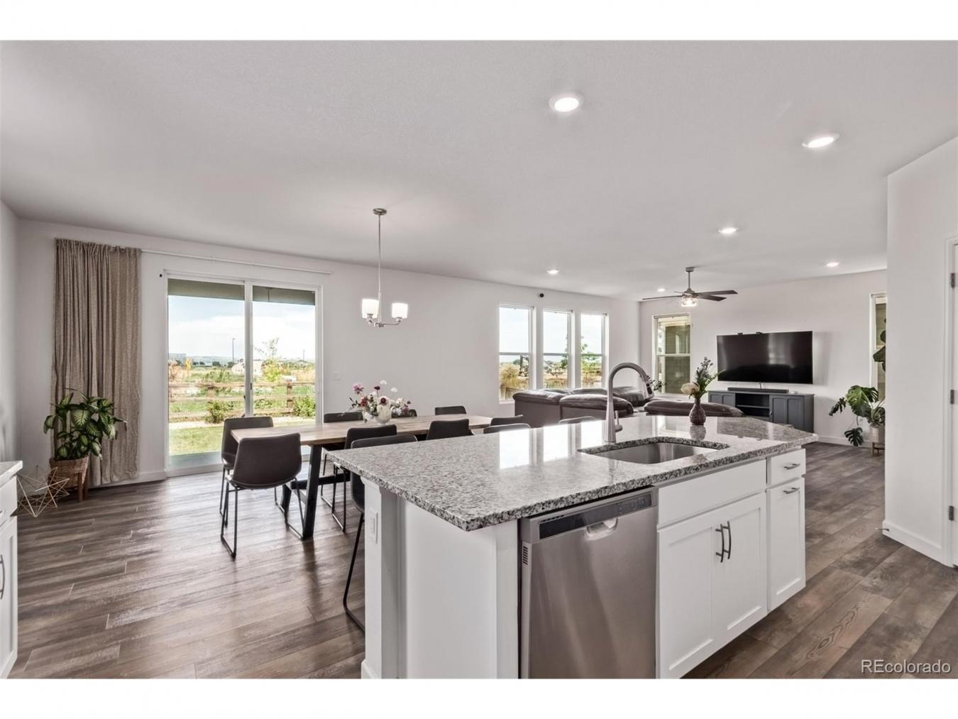 Loveland, Larimer, 80538, United States, 4 Bedrooms Bedrooms, ,3 BathroomsBathrooms,Residential,For Sale,1990260